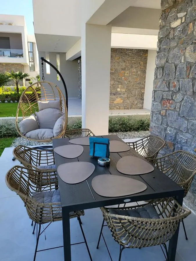 Olea Valley Villa T2 니키티
